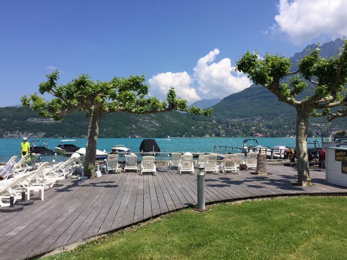 La Baie des Voiles 3 chambres 4 à 6 personnes au bord du lac plage privée Duingt Extérieur photo